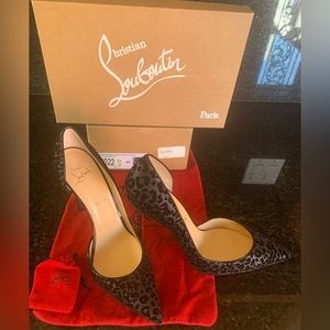 Christian Louboutin Iriza 100 Glitter Leo Floque Pump~ black leopard~ size EU40